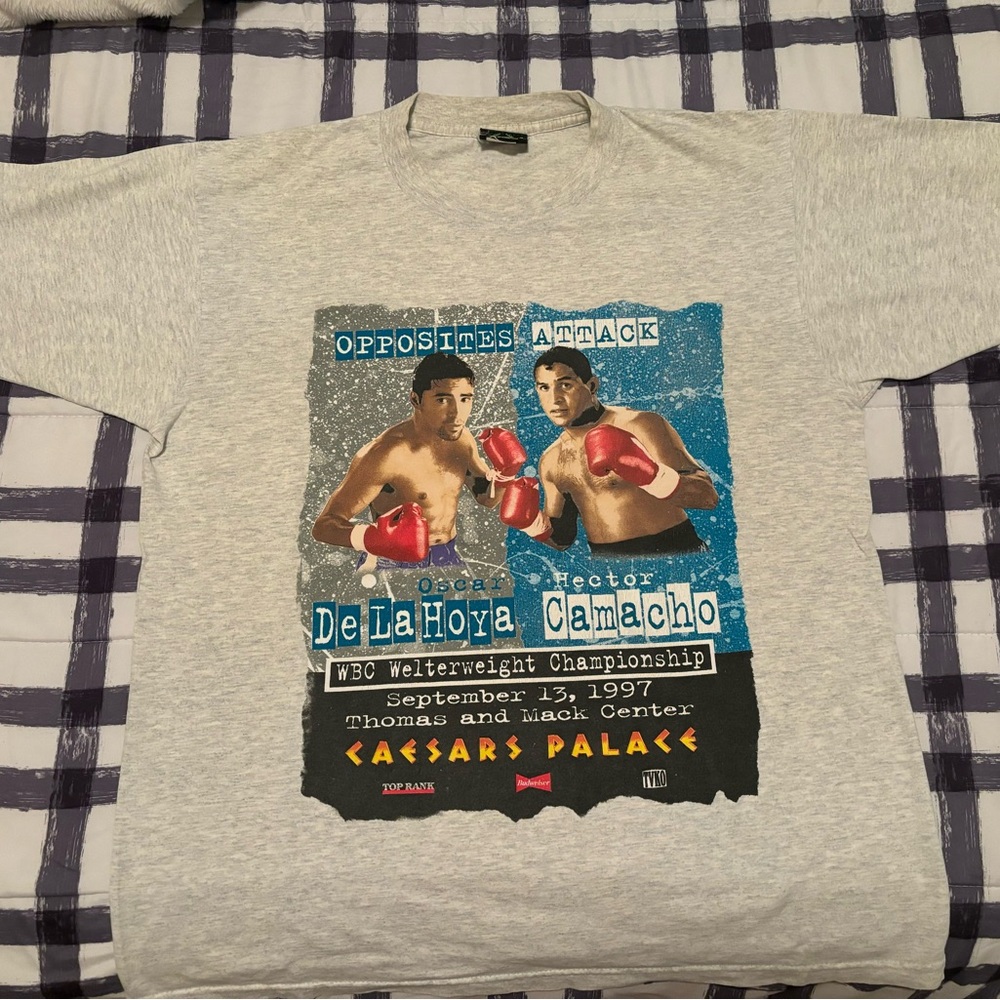 Vintage 1997 Oscar De La Hoya v Hector Camacho Boxing T-Shirt Mens Large Caesar